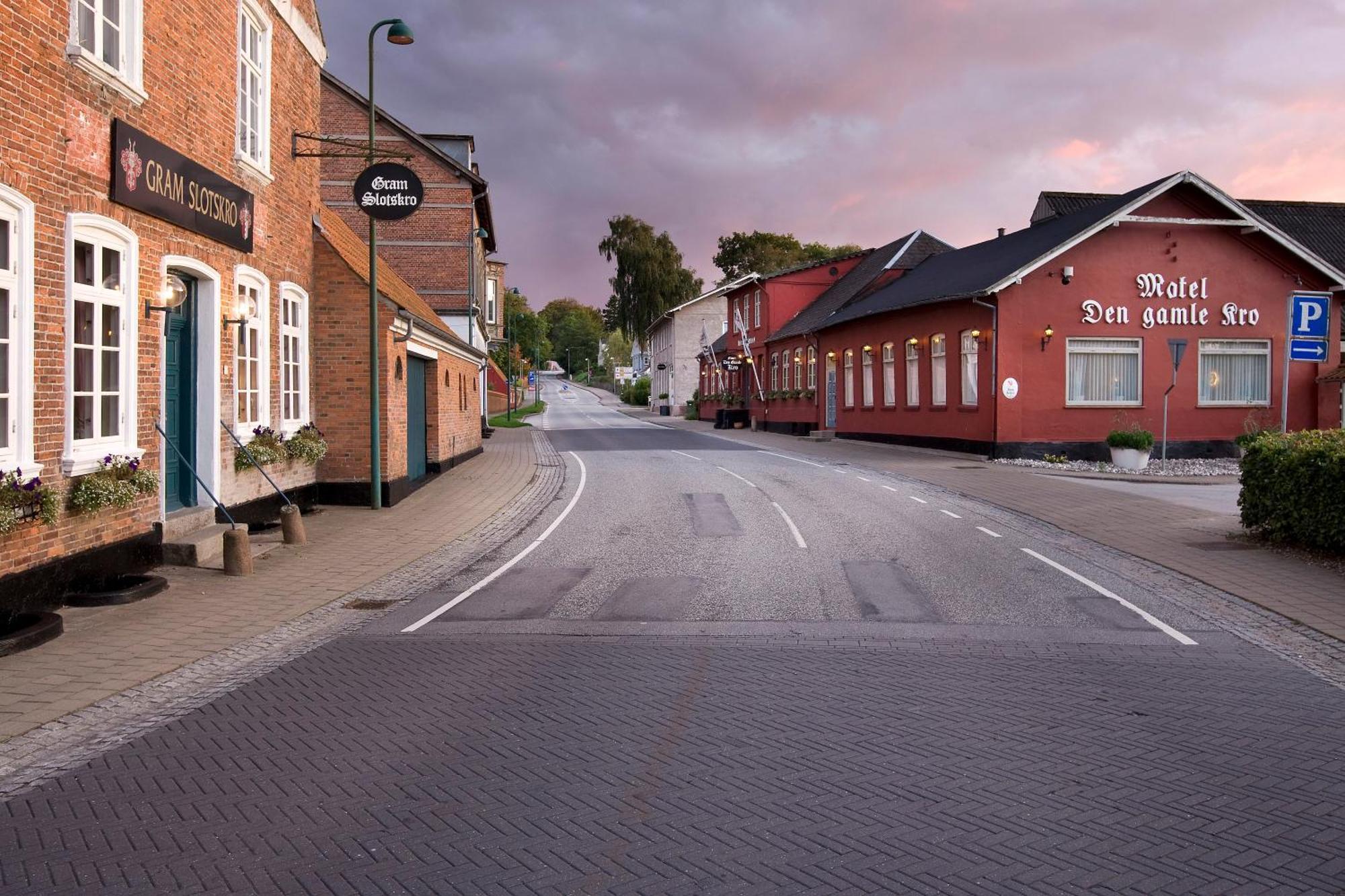 Den Gamle Kro Ved Gram Slot Exterior foto